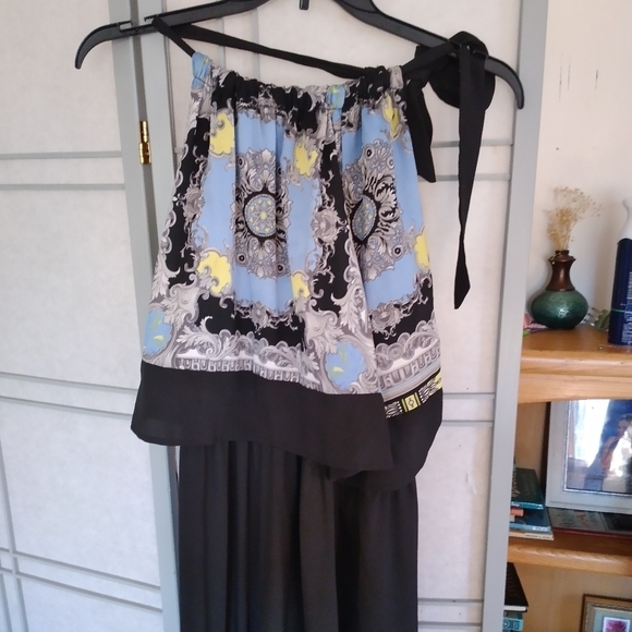 Sharp looking jumpsuit - Picture 2 of 4